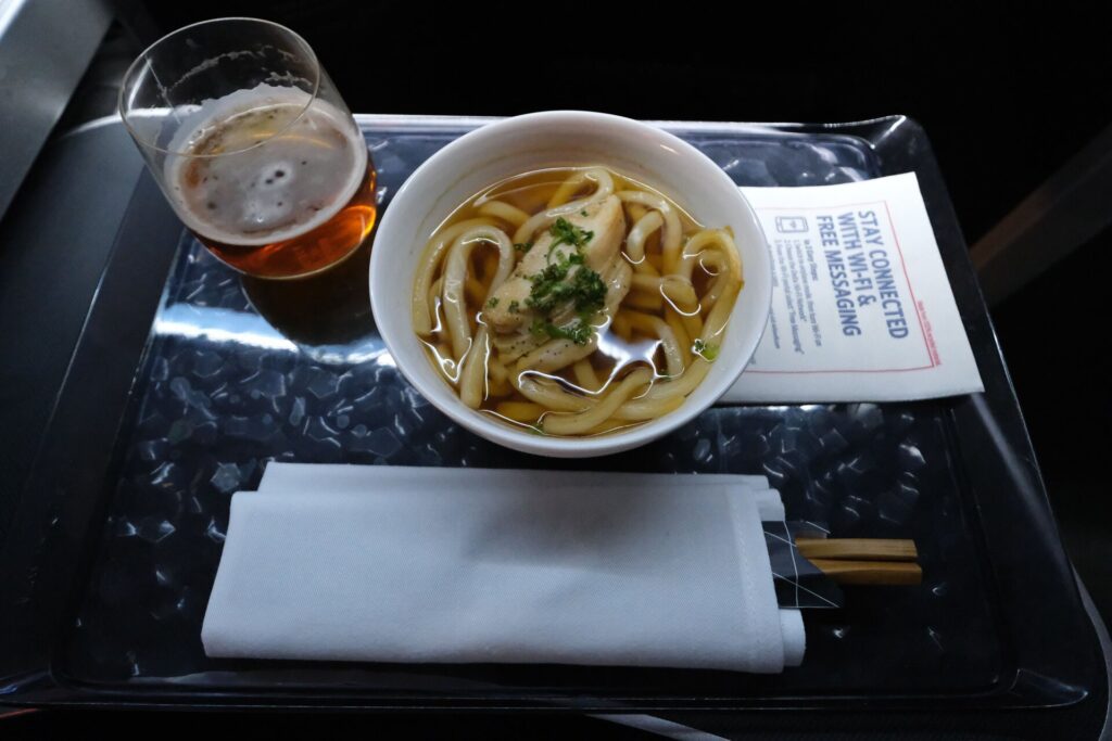 Delta One Udon noodles coupled with another type of beer.
