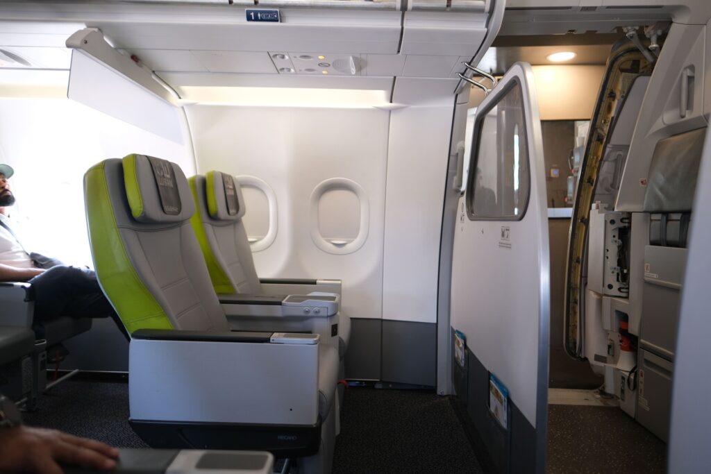 Salman Air Luban Class seats are two across, with spacious legroom for both passengers