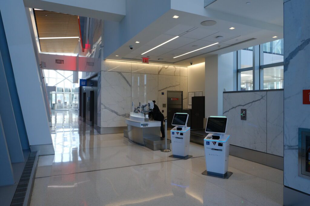 The inside check-in area of the fast curbside check-in