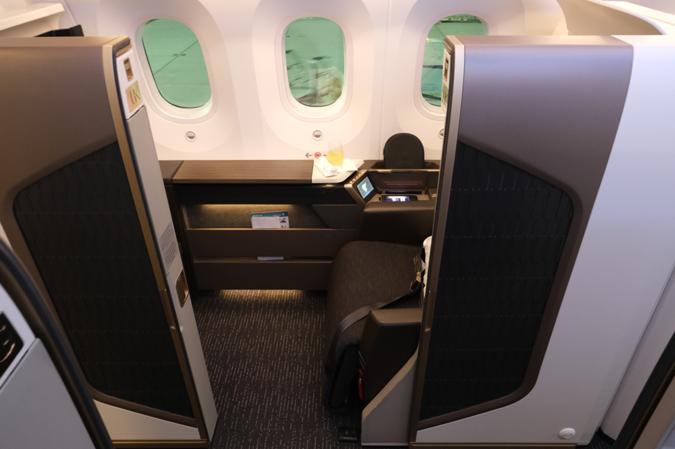 Oman AIr First Class on the B787 is simply stunning 