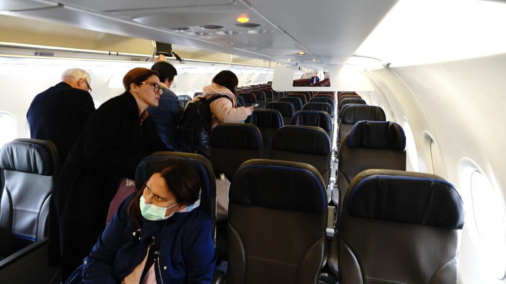 LATAM A323-200 cabin interior 
