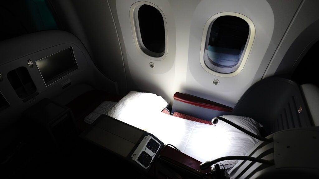 The LATAM B789 seat is relatively comfortable to sleep in 