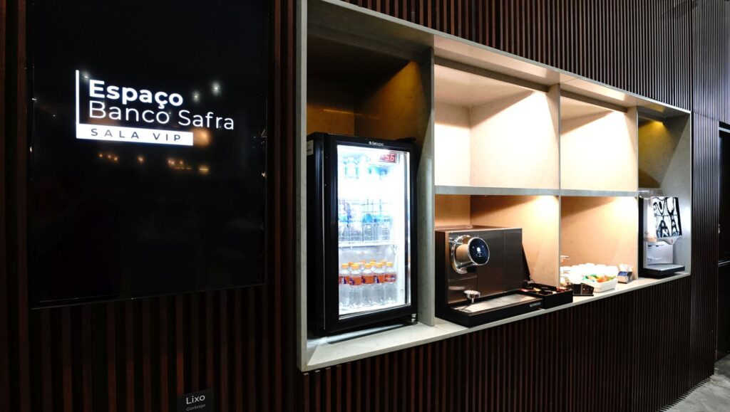 Espaco Banco Safra coffee and tea machines