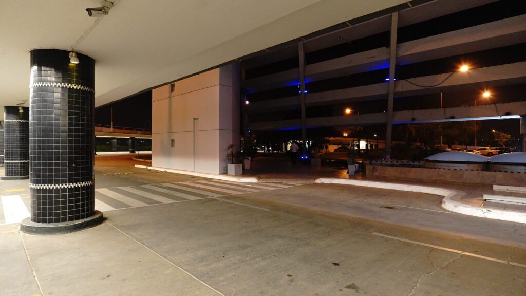 Asuncion ASU airport pick up and drop off area