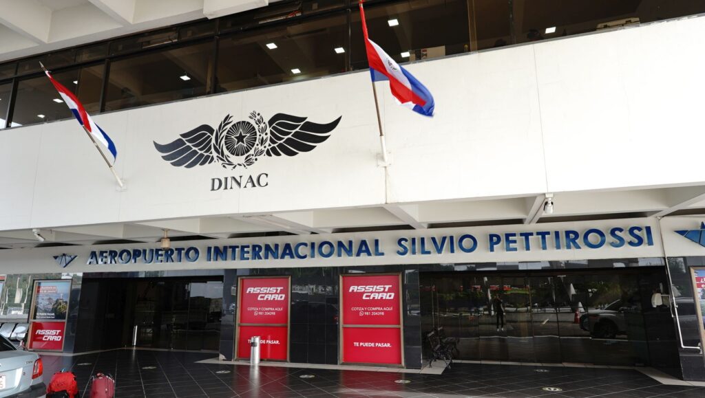 Entrance of Asuncion Silvio Pettirossi airport