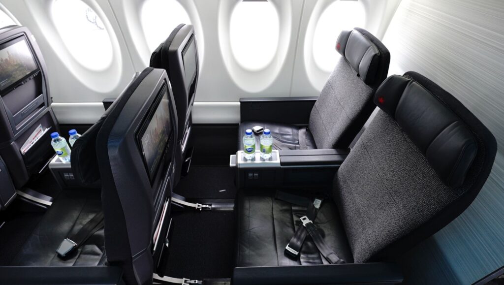 Air Canada A220-300 Business Class seat 3F