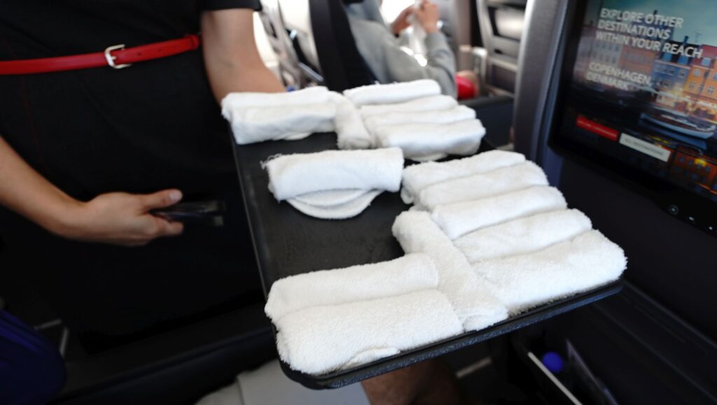 Hot towels served prior to the meal service