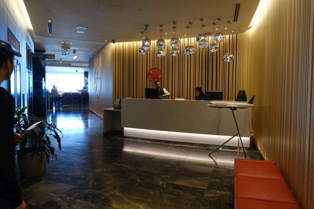 Air Canada Maple Leaf Lounge check in desks