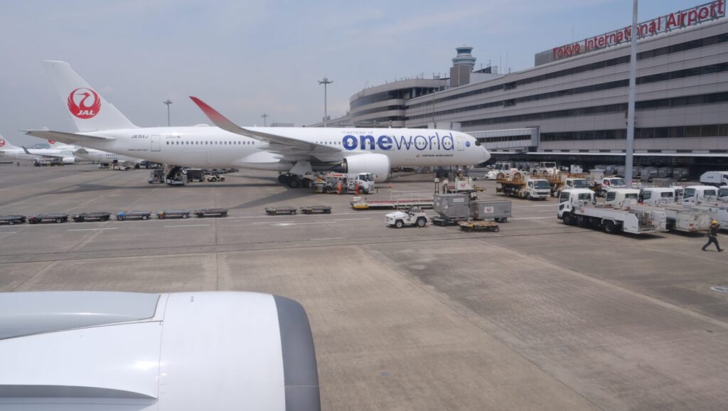 Pulling in next to a JAL A350 at Tokyo Haneda