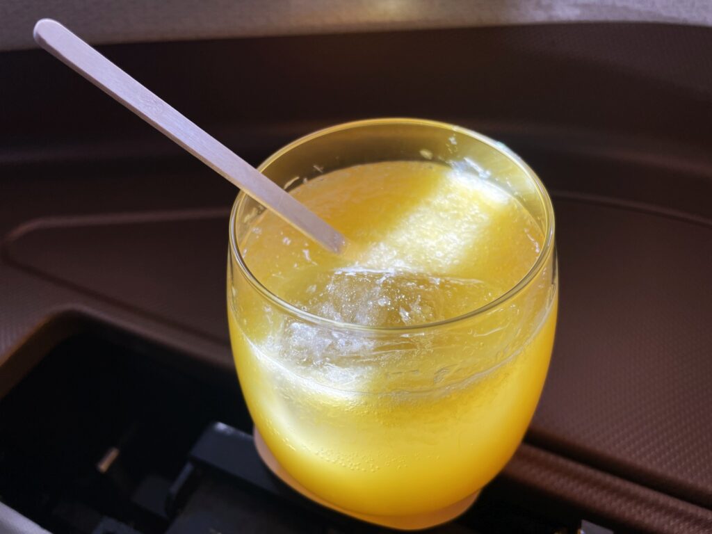 The Singapore Airlines Sunrise Meadow drink is awesome