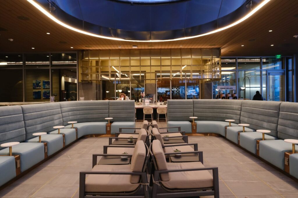 Delta Sky Club central seating area