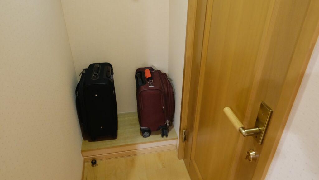 Luggage storage by the entry door