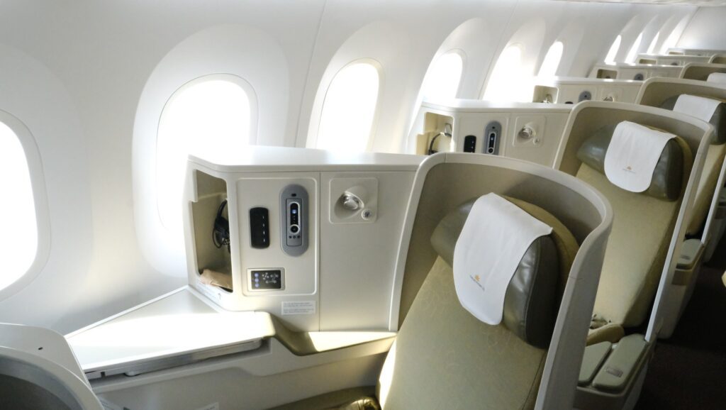 Vietnam Airlines Business class cabin right side