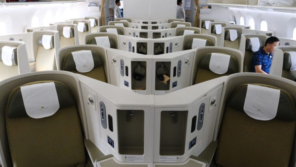 Center seating of Vietnam Airlines Business class cabin 