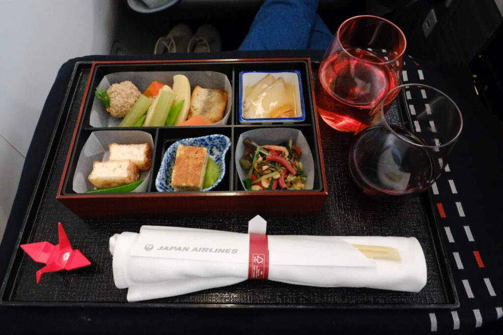 The Japanese Airlines business class starter course