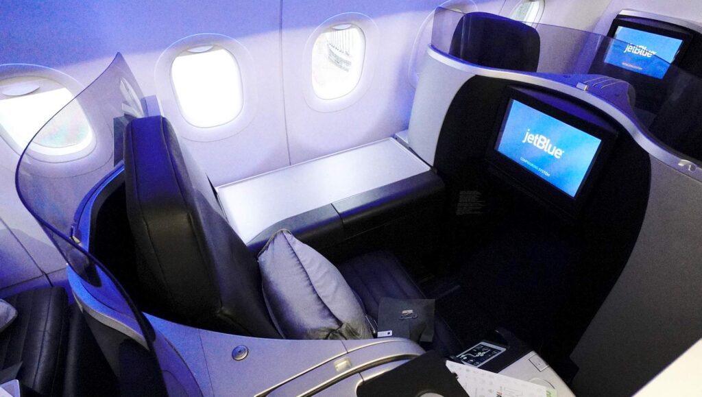 The new AA suites on the A321 will be serious competition to the Jet Blue Mint service. 