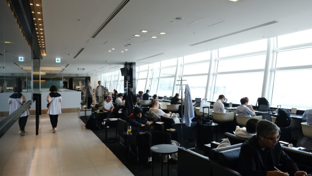 Access the Vietnam Airlines Lounge in Hanoi with Your SkyTeam Elite Plus status