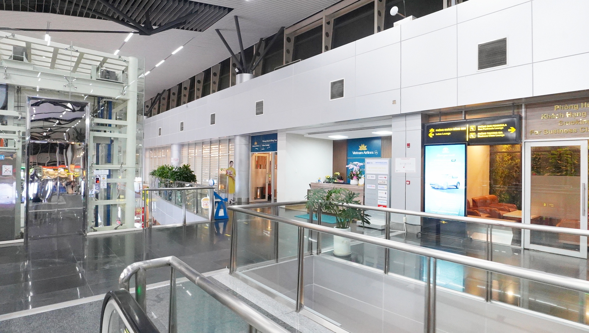 Vietnam Airlines A321 Business Class Da Nang to Ho Chi Minh City